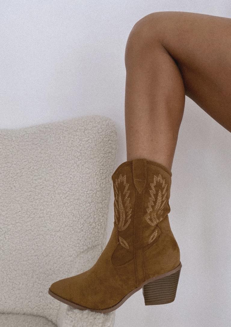 Κάμελ cowboy μποτάκι