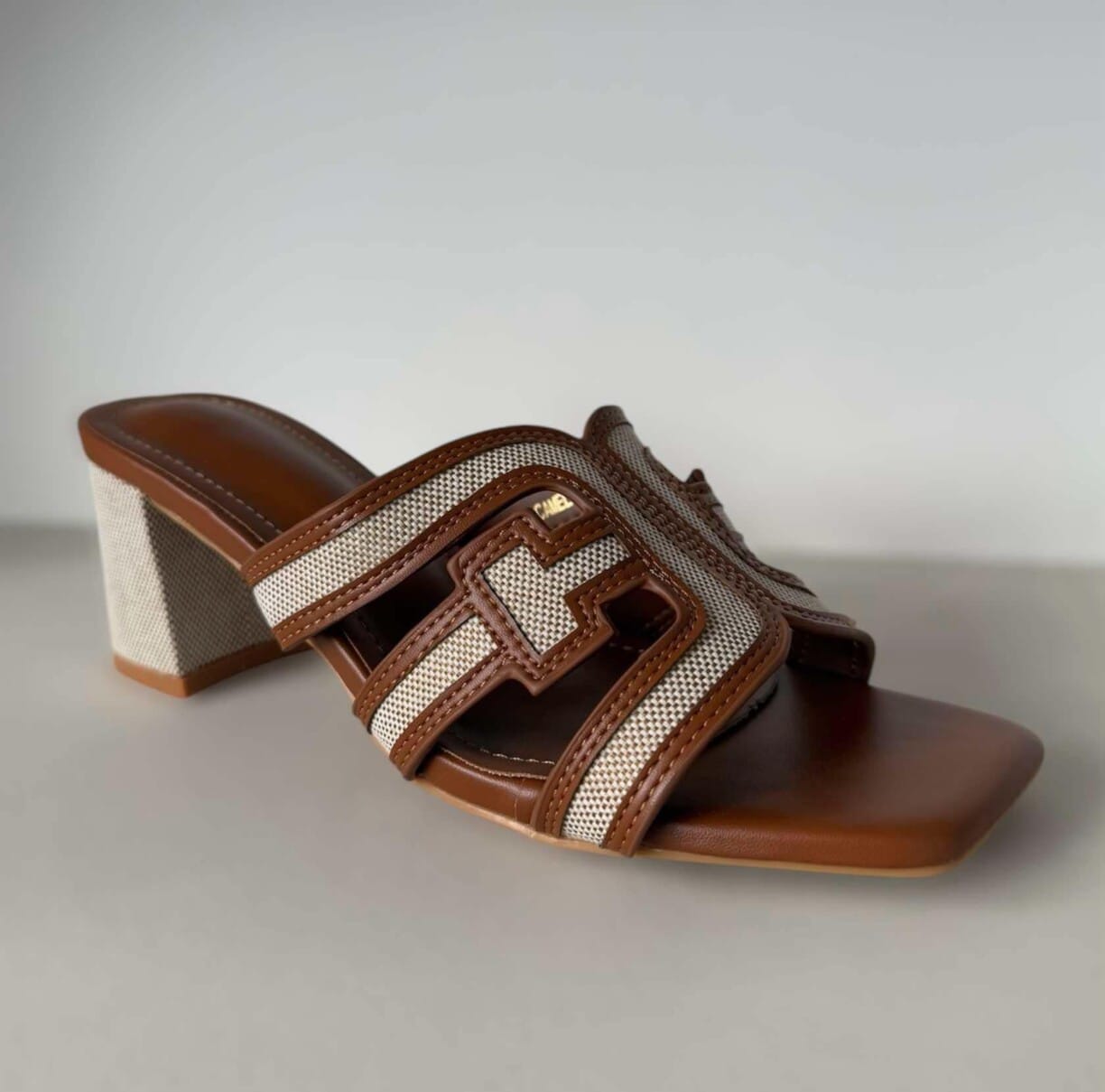 ταμπα mules με χαμηλό τακούνι