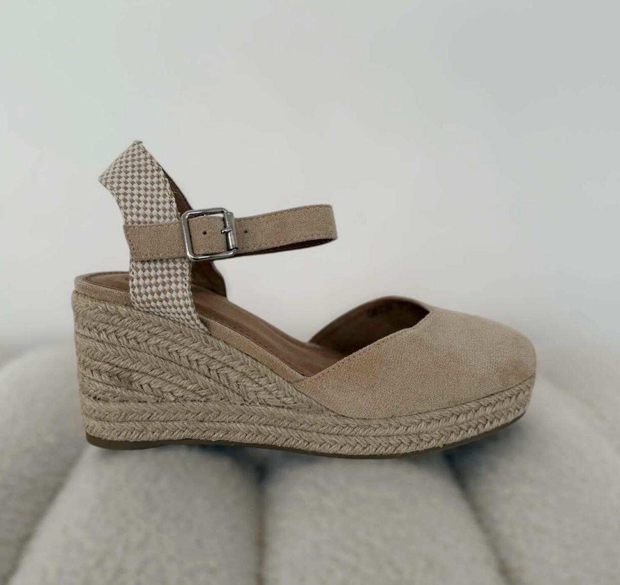 OI ΠΙΟ ΑΝΕΤΕΣ ΚΑΙ ΣΤΥΛΑΤΕΣ ΕΣΠΑΝΤΡΙΓΙΕΣ ΠΟΥ ΤΑΙΡΙΑΖΟΥΝ ΜΕ ΟΛΑ