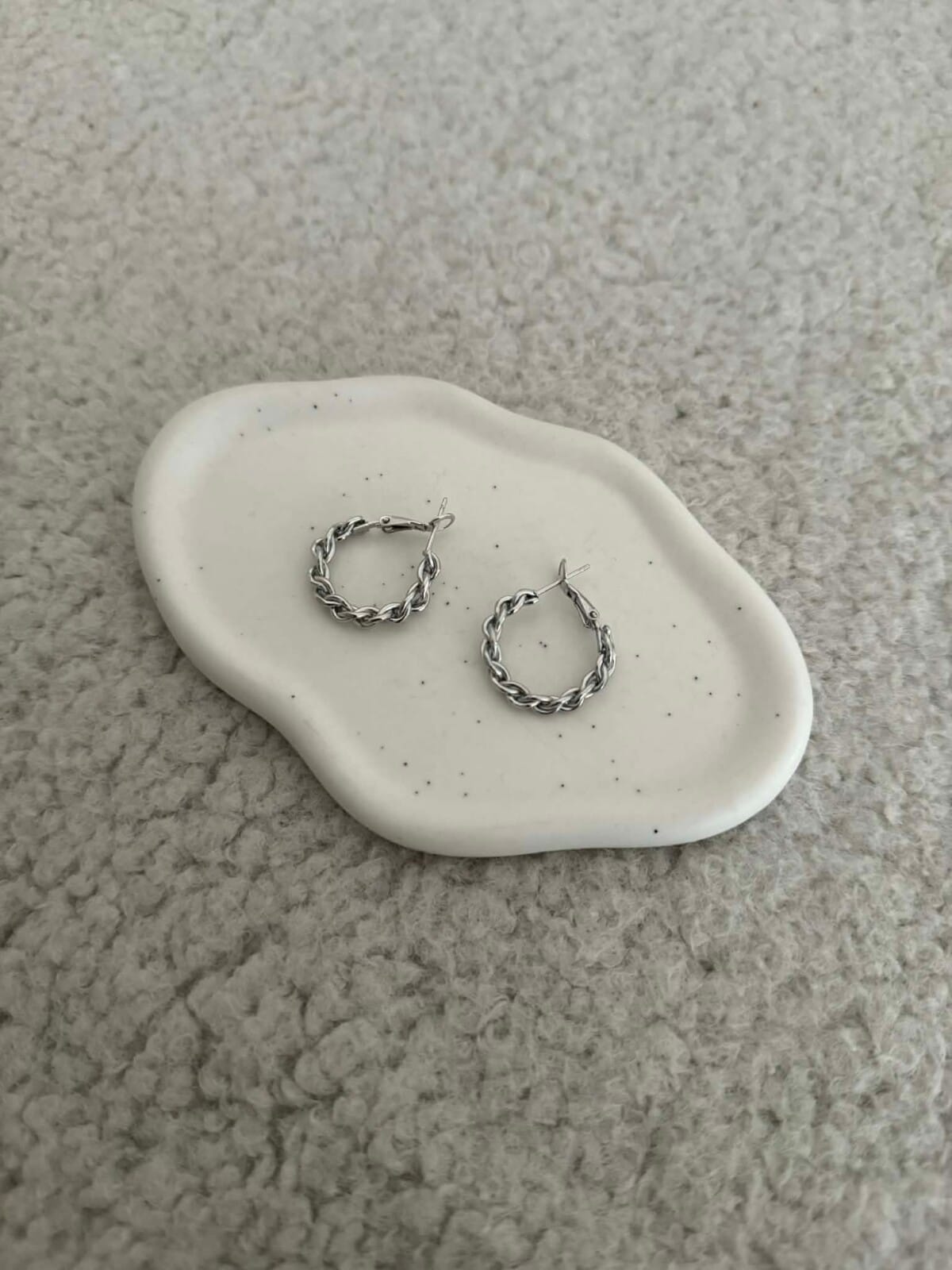 μινι κρίκοι σε ασημί χρώμα από ανοξείδωτο ατσαλι , δεν μαυρίζουν