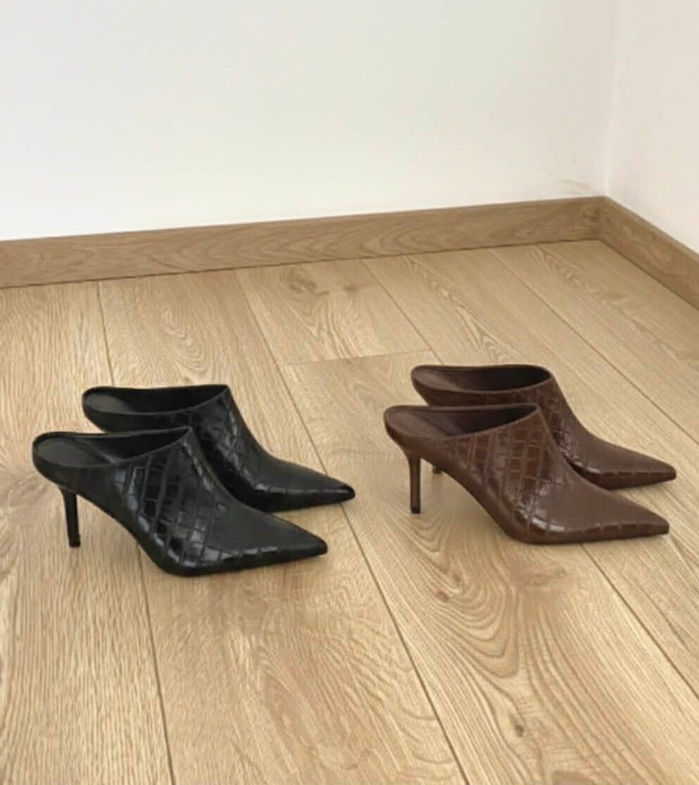 κροκο mules σε καφε και μαύρο χρώμα