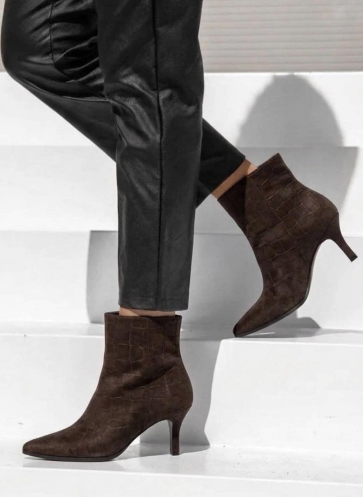 ΚΡΟΚΟ ΚΑΦΕ ΜΠΟΤΑΚΙ ΜΕ KITTEN HEELS